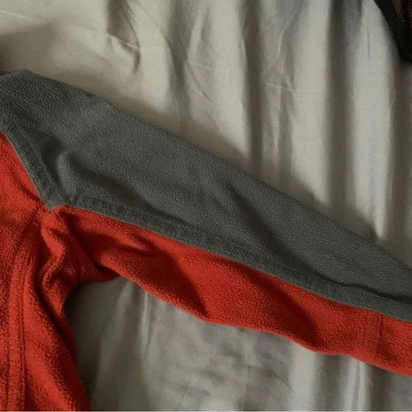 Columbia Sweatshirt Pullover Top Kid Toddler Baby Size 2T - Picture 7 of 9